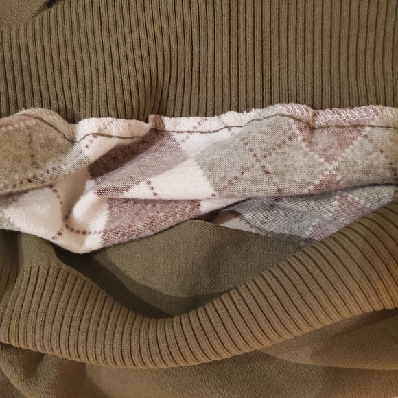 Olive & Brown Argyle Short Collared Top - Picture 5 of 8